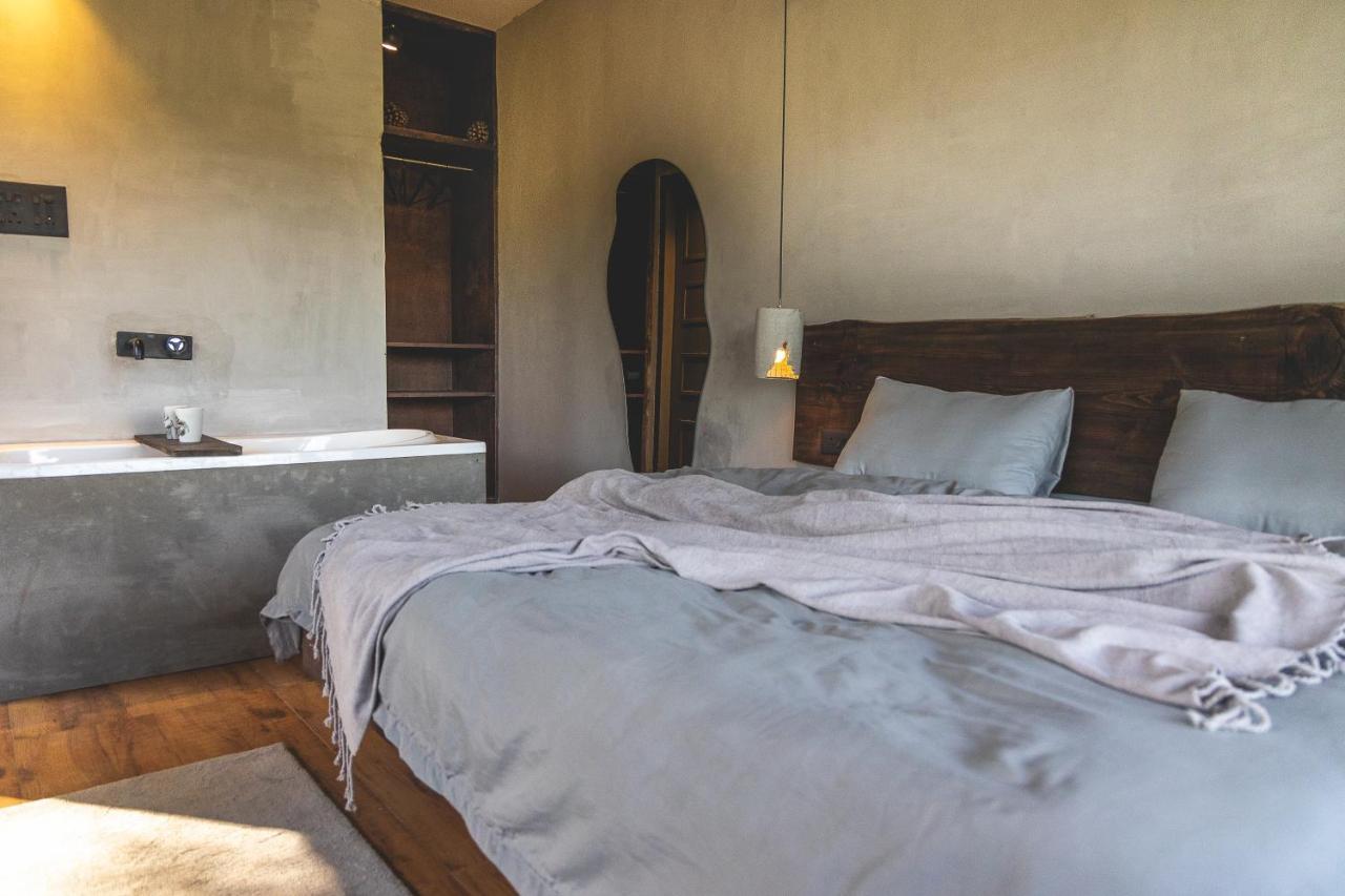 Ecstasy By Thhpsociety Bathtub Rooms Mukteshwar Bagian luar foto