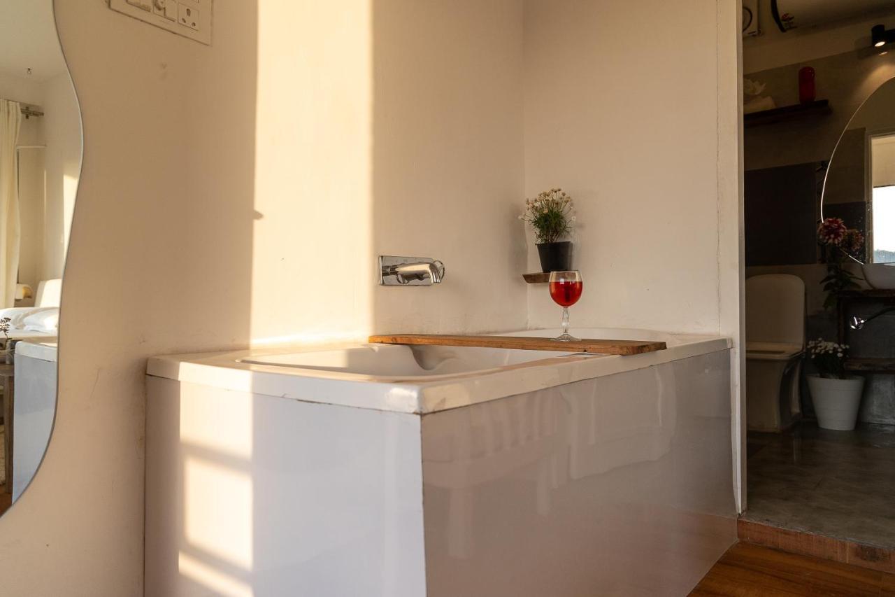 Ecstasy By Thhpsociety Bathtub Rooms Mukteshwar Bagian luar foto